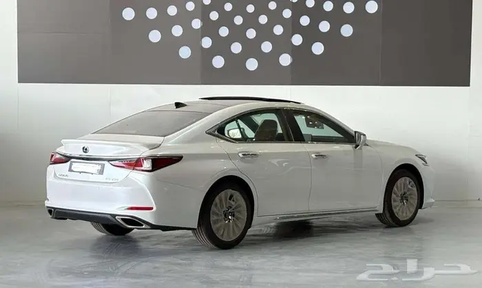 لكزس ES350فئة CC ابيض - تيتانيوم بريمي (229900) باقل سعر 1