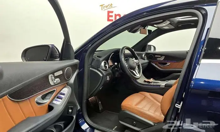 مرسيدس GLC 300 4MATIC 2021 - وارد كوريا 6