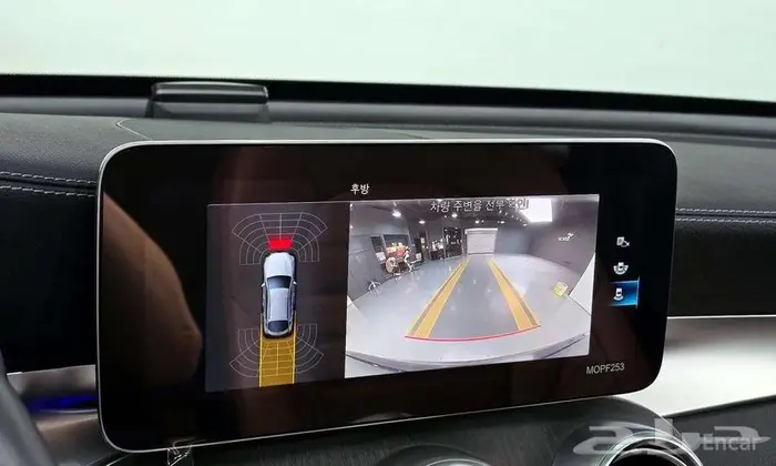 مرسيدس GLC 300 4MATIC 2021 - وارد كوريا 16