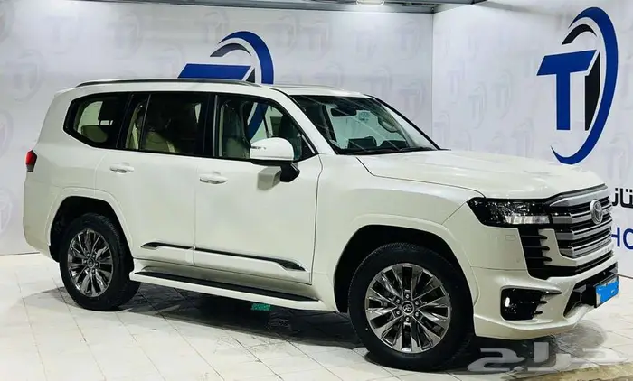 لاندكروز GXR بنزين 2025 1