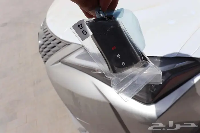 لكزس UX300H AH هايبرد بقسط 400 نظام الدفعتين 2024 عرض خاص 24