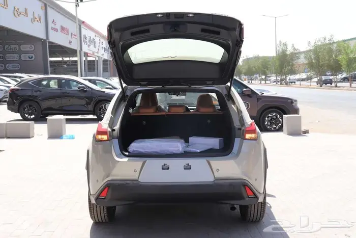 لكزس UX300H AH هايبرد بقسط 400 نظام الدفعتين 2024 عرض خاص 22