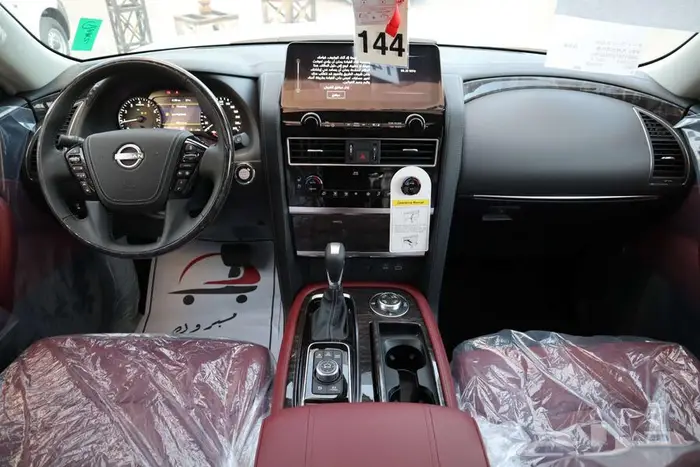 نيسان باترول بلاتينيوم 2024 محرك 4000CC كاش وبنوك 12