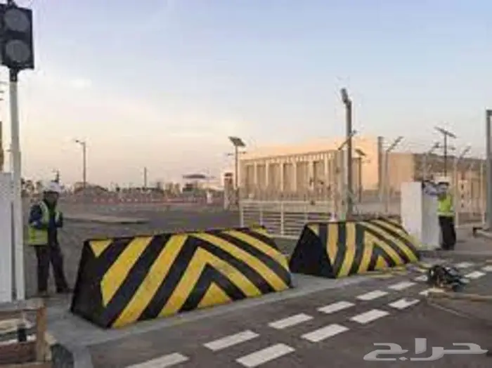 صيانه المصدات الامنيه الهيدروليكية وصيانه البولارد والحواجز 14