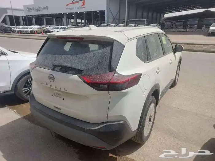 نيسان اكس تريل SV بلس موديل 2025 فتحه بانوراما 5