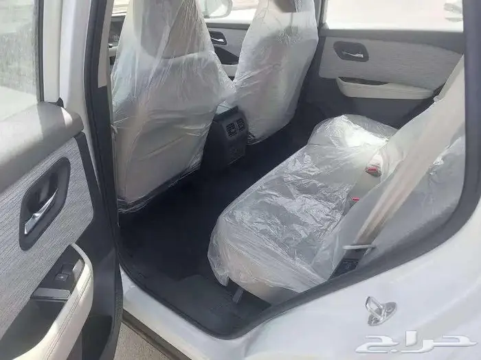 نيسان اكس تريل SV بلس موديل 2025 فتحه بانوراما 4