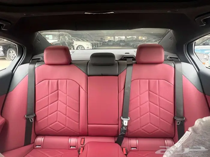 BMW 520i 2025 استلام فوري مع عروض مجانيه 13