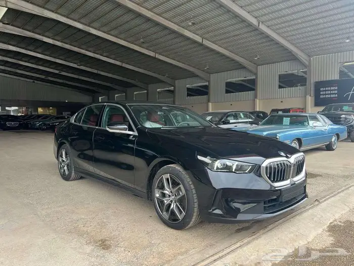 BMW 520i 2025 استلام فوري مع عروض مجانيه 20