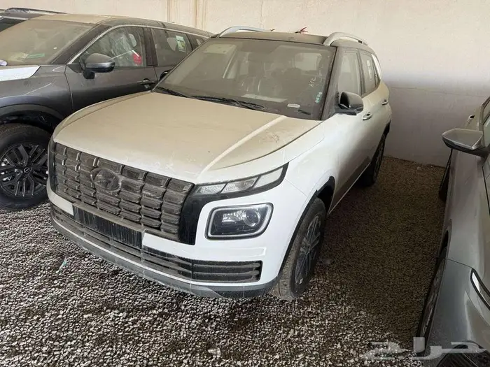 هيونداي فينو 2025 كمفورت ابيض سقف اسود كاش وتقسيط 3