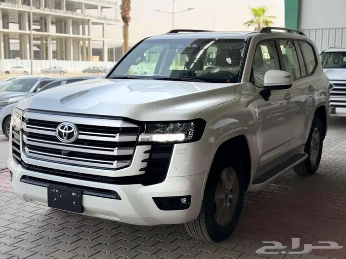 تويوتا لاند كروزر GXR L2 بنزين 2025 سعودي كاش وتمويل 8