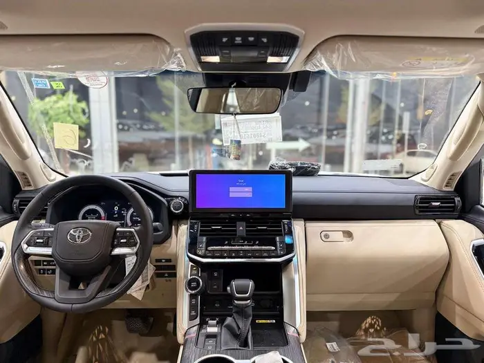 تويوتا لاندكروزر VXR هايبرد سعودي 2025 16