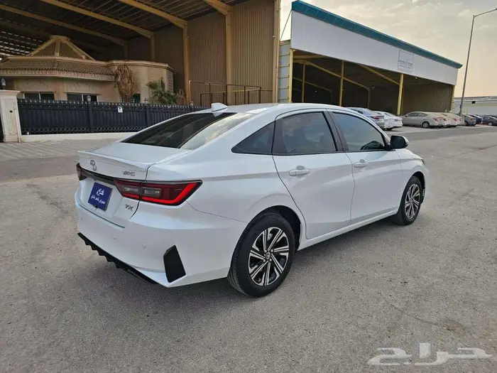 تويوتا يارس YX 2024 فل كامل 3