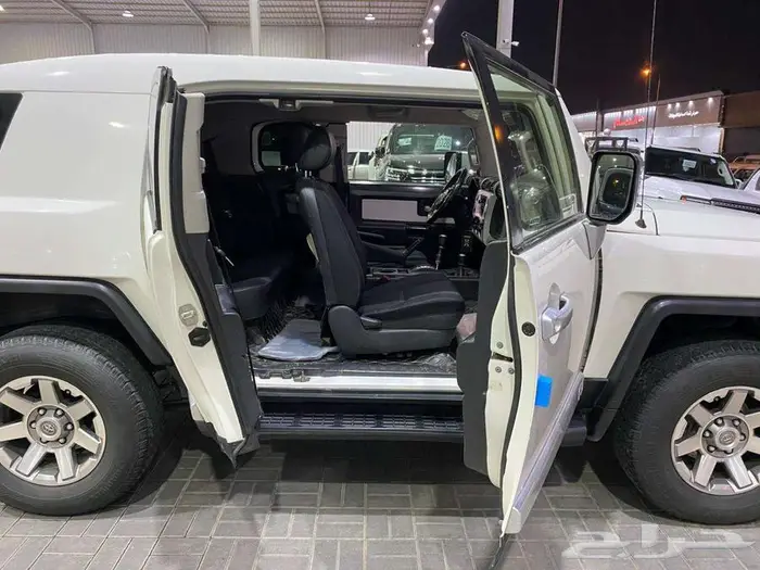 اف جي 2 فل 2017 ابيض سعود ماشيه 274000كم 8