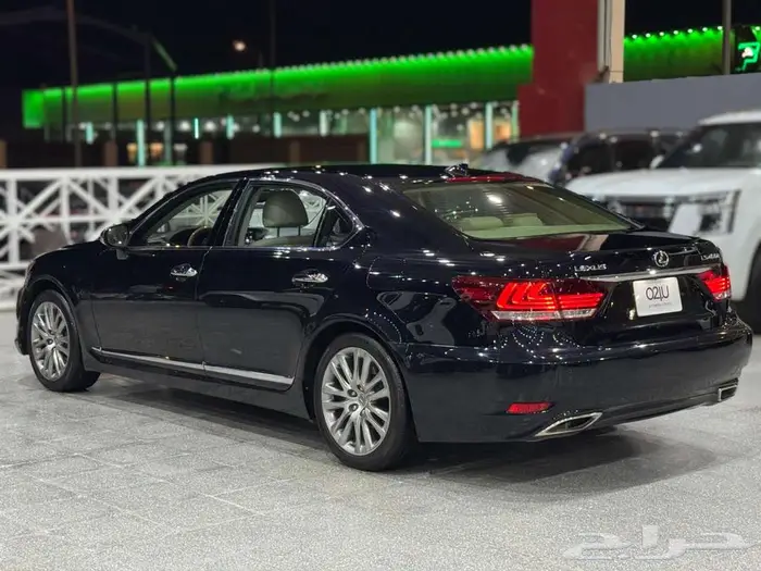 لكزس LS 460L موديل 2015 3