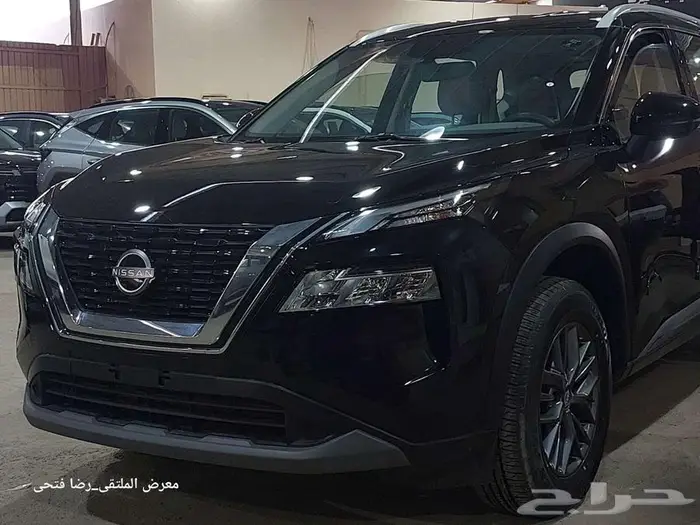 نيسان اكس تريل 2025 (5 راكب ) _ دبل _ لون مميز 3
