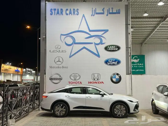 تويوتا كراون بريميوم 2026 4