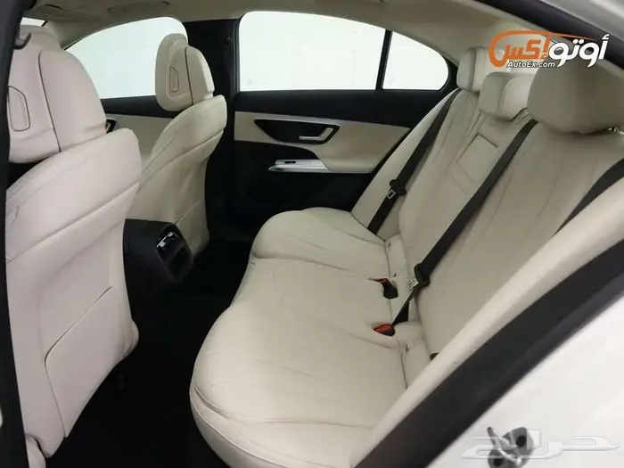 2025 مرسيدس E350 12