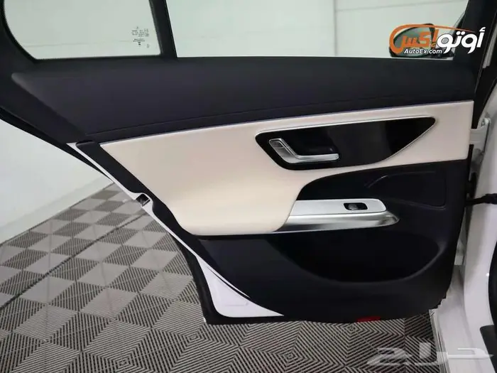 2025 مرسيدس E350 15