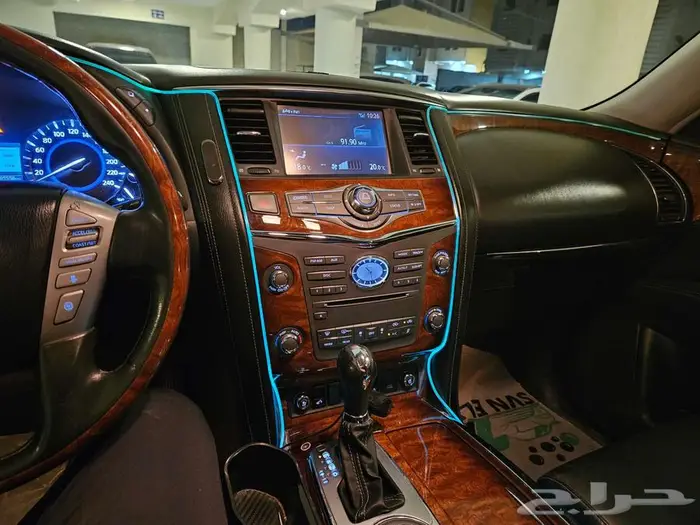 انفينتي QX80 2015 سعودي فل كامل أعلي فئة بحالة الوكالة 14