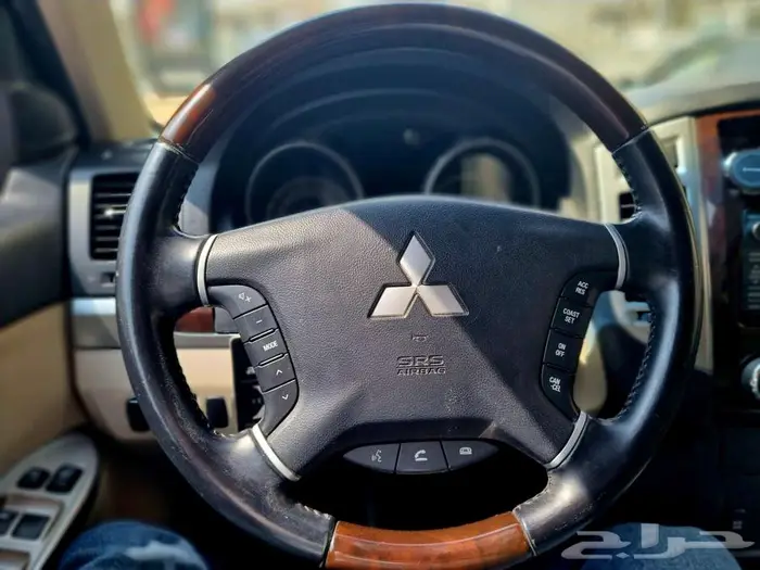 130k كم باجيرو 2016 GLX 3.8 15