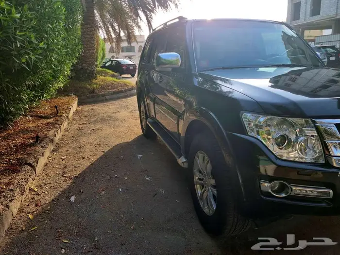 130k كم باجيرو 2016 GLX 3.8 2