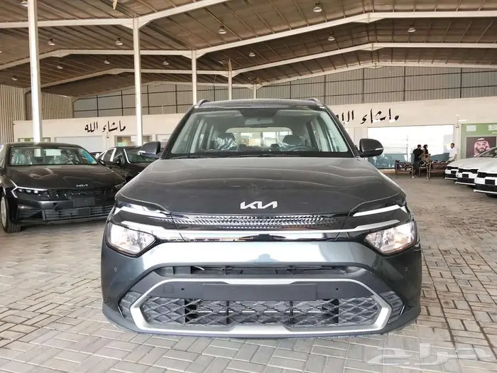 كيا كارنز نص فل 7 مقاعد موديل 25 كاش واقساط 13