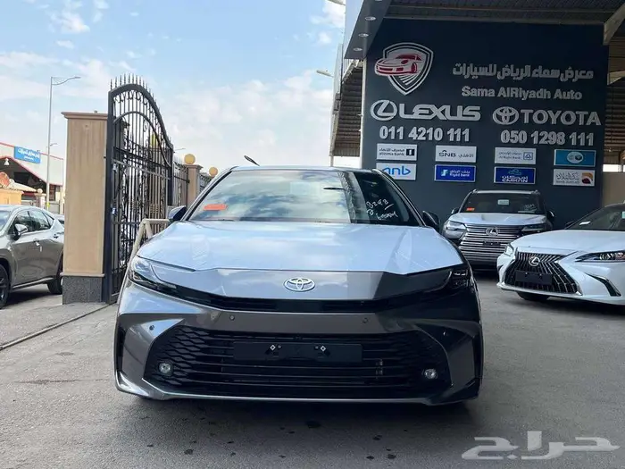 تويوتا كامري LE بنزين 2025 متاح اقساط و كاش 1