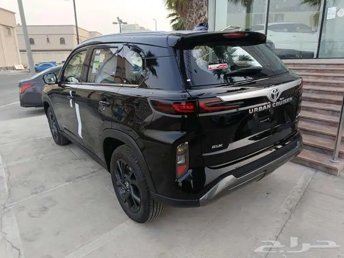 تويوتا اوربان كروزر فل كامل 2025 إسود 6