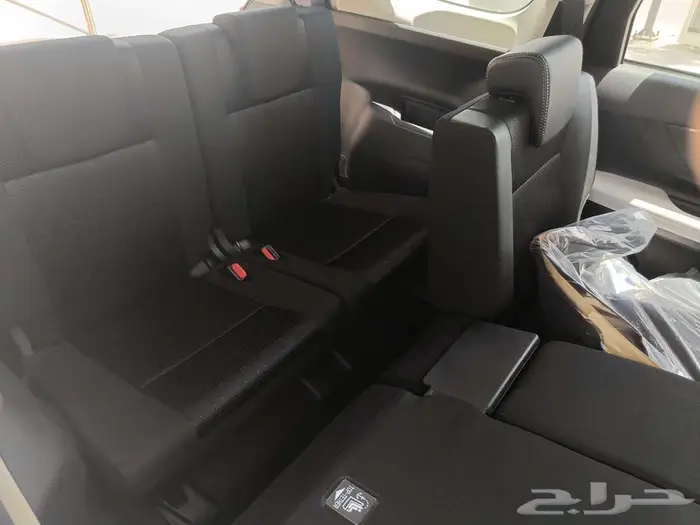 تويوتا فيلوز GLX بنزين 2025 6