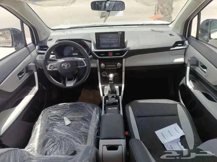 تويوتا فيلوز GLX بنزين 2025 3