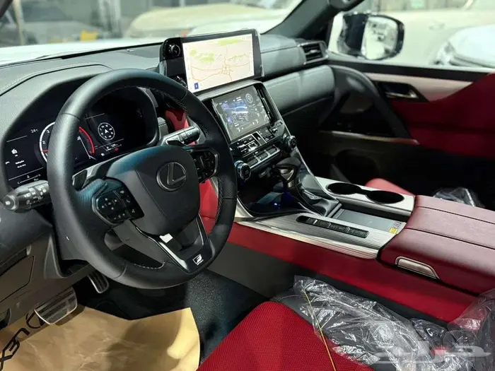 لكزس FF SPORT LX 600 خليجي 2025 اللون ابيض 9