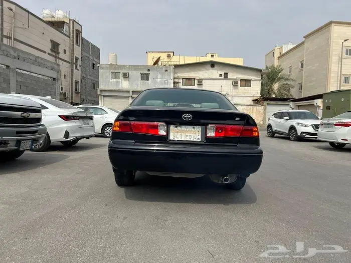 للبيع كامري 2000 امريكي 5