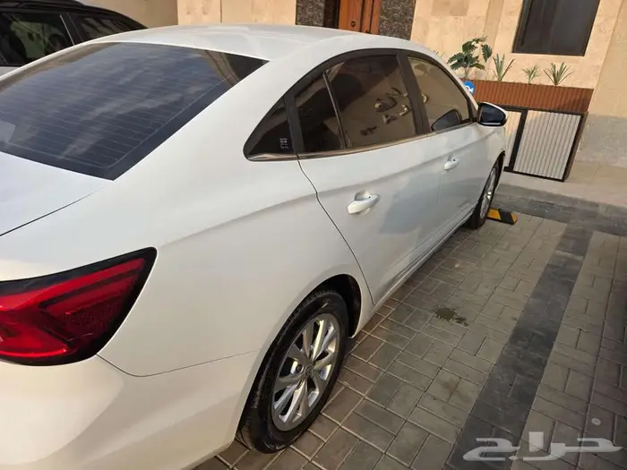 للبيع سياره MG 3