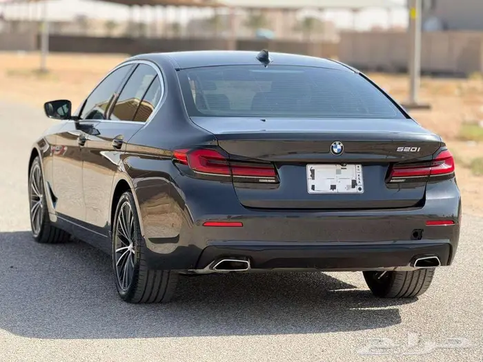 بي ام دبيليو 520 i 7