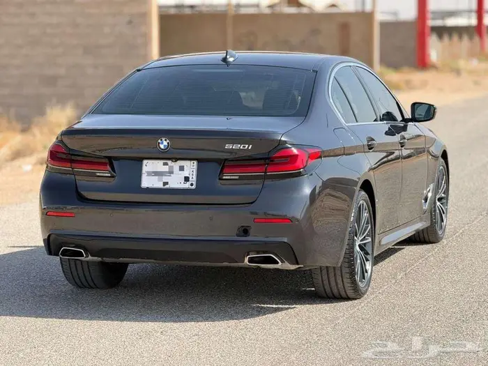 بي ام دبيليو 520 i 4