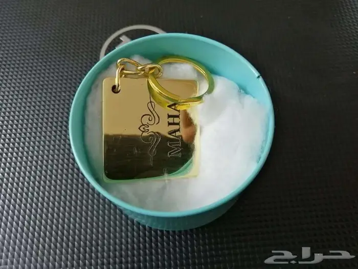 تصميم وتفصيل ميداليات بروشات استاندات تعليقات وهدايا فخمة 9