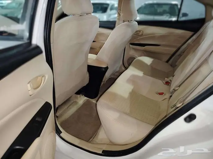 تويوتا يارس 2021 15