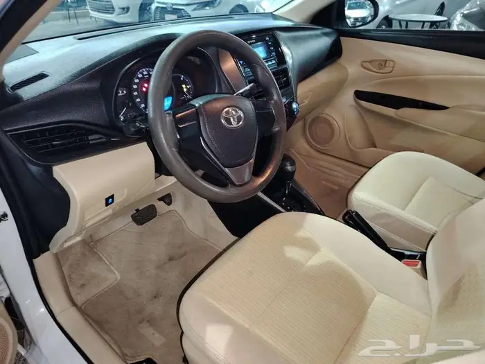 تويوتا يارس 2021 13