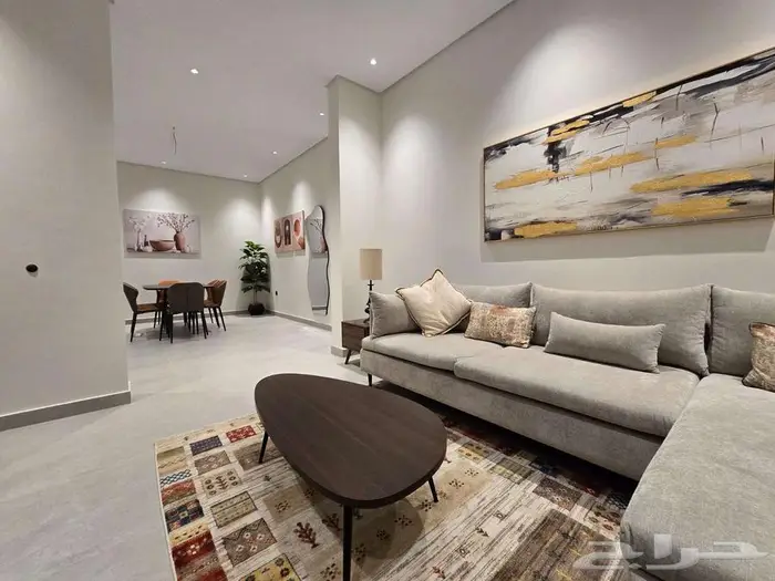 شقة فاخرة للإيجار حي السلامة 4