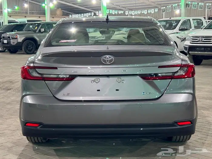 تويوتا كامري LE هايبرد 2025 بالنقد والتقسيط 4