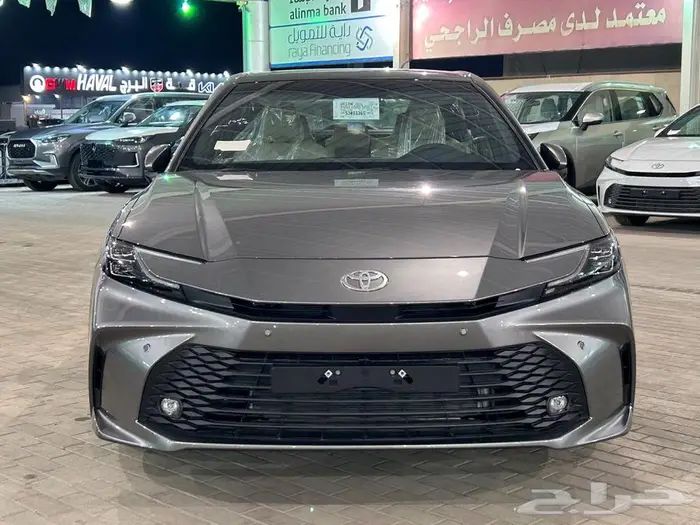 تويوتا كامري LE هايبرد 2025 بالنقد والتقسيط 2
