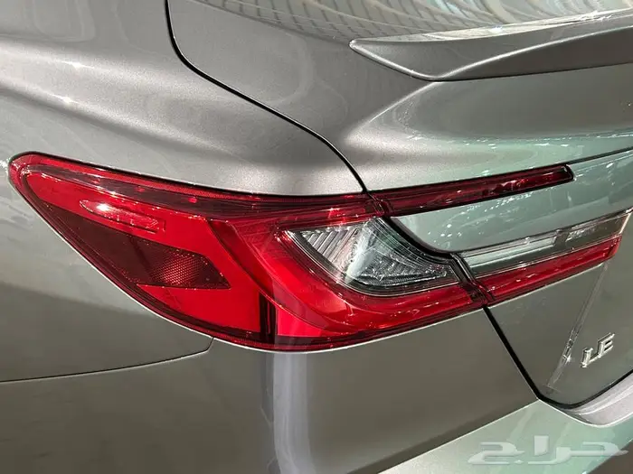 تويوتا كامري LE هايبرد 2025 بالنقد والتقسيط 6