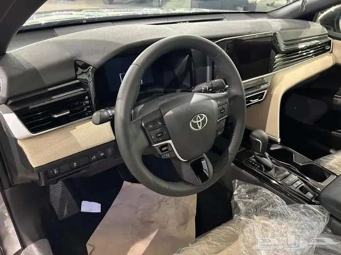 تويوتا كامري LE هايبرد 2025 بالنقد والتقسيط 11