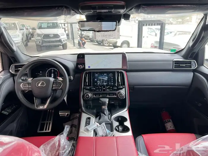 لكزس اف سبورت الساير ابيض 2025 2