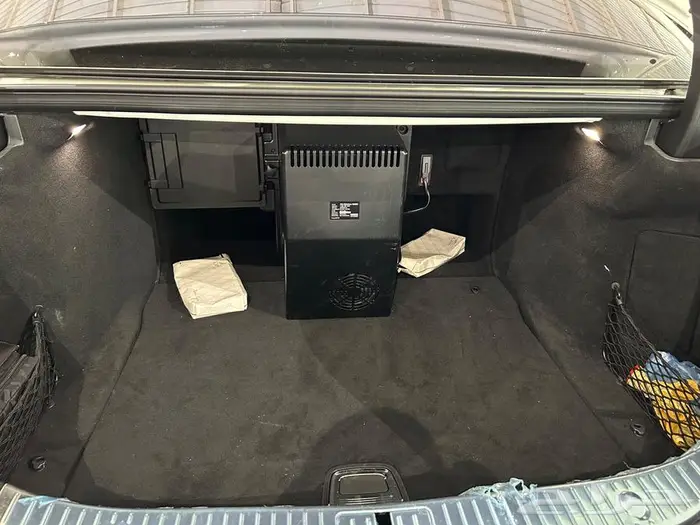 مرسيدس بنز S500 موديل 2016 عداد 65 الف مخزن 32