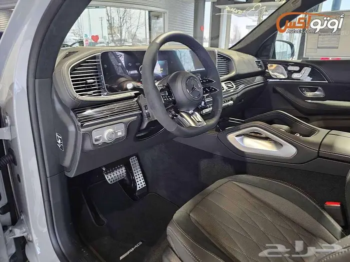 2025 مرسيدس GLS 63 AMG 10