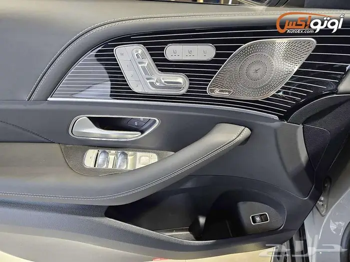 2025 مرسيدس GLS 63 AMG 12