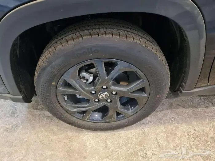 تويوتا اوربان ستاندر 2026 13