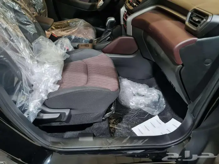 تويوتا اوربان ستاندر 2026 20