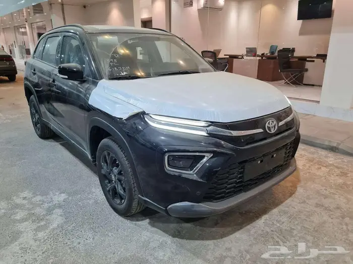 تويوتا اوربان ستاندر 2026 1